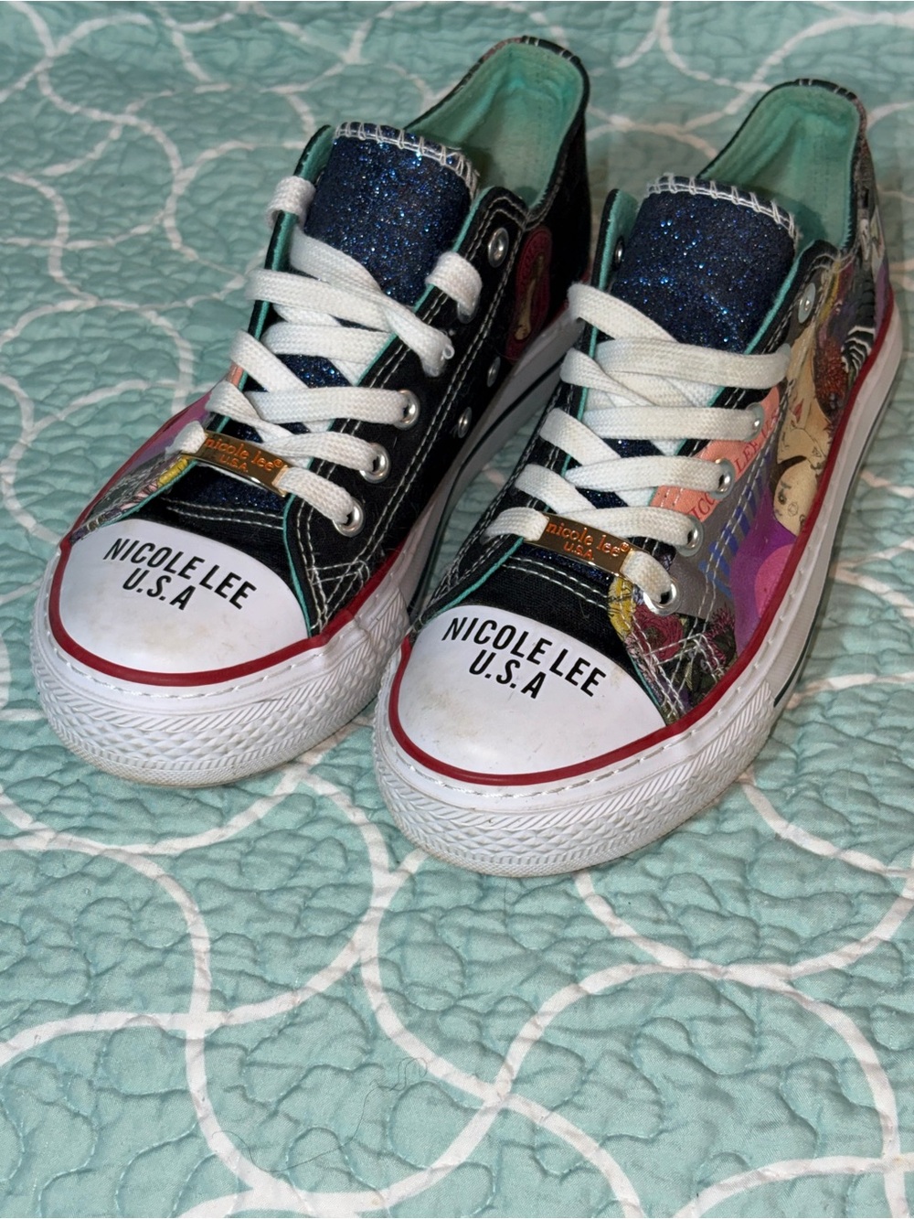 Nicole Lee Kids Glitter Low-Top Sneakers in Navy with Multicolor Accents